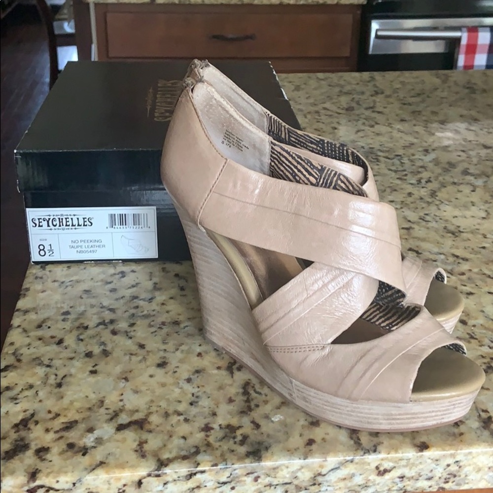 Seychelles Wedges